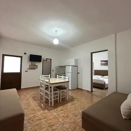 Xhorxho 3* Velipojë